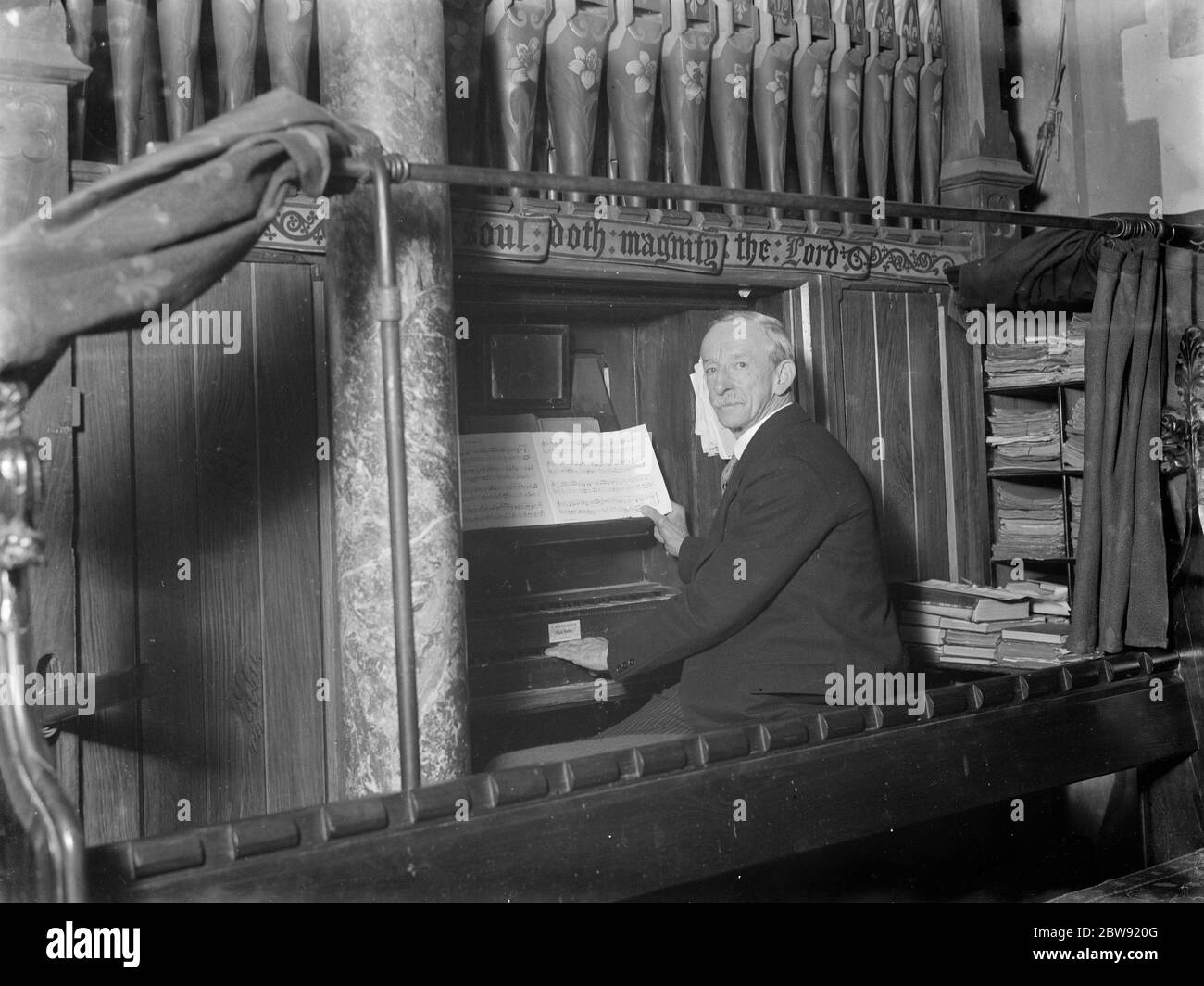 Signor Galpin , organista della chiesa di Greenhithel . 1936 Foto Stock