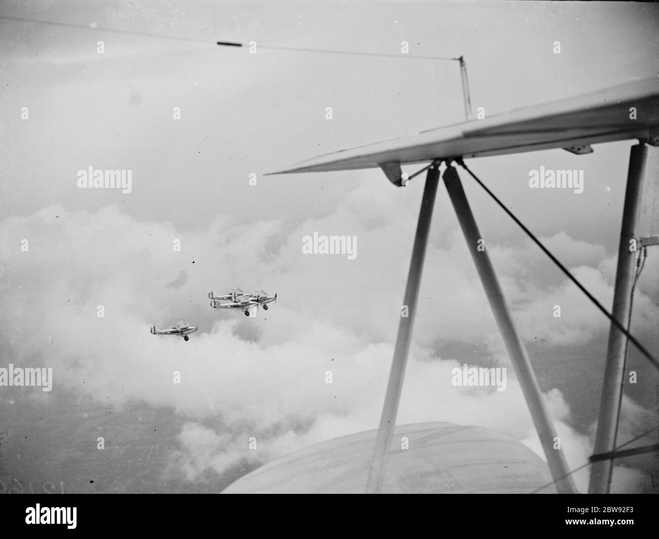I demoni Hawker di No. 23 Squadron RAF volano in formazione. . 1939 Foto Stock