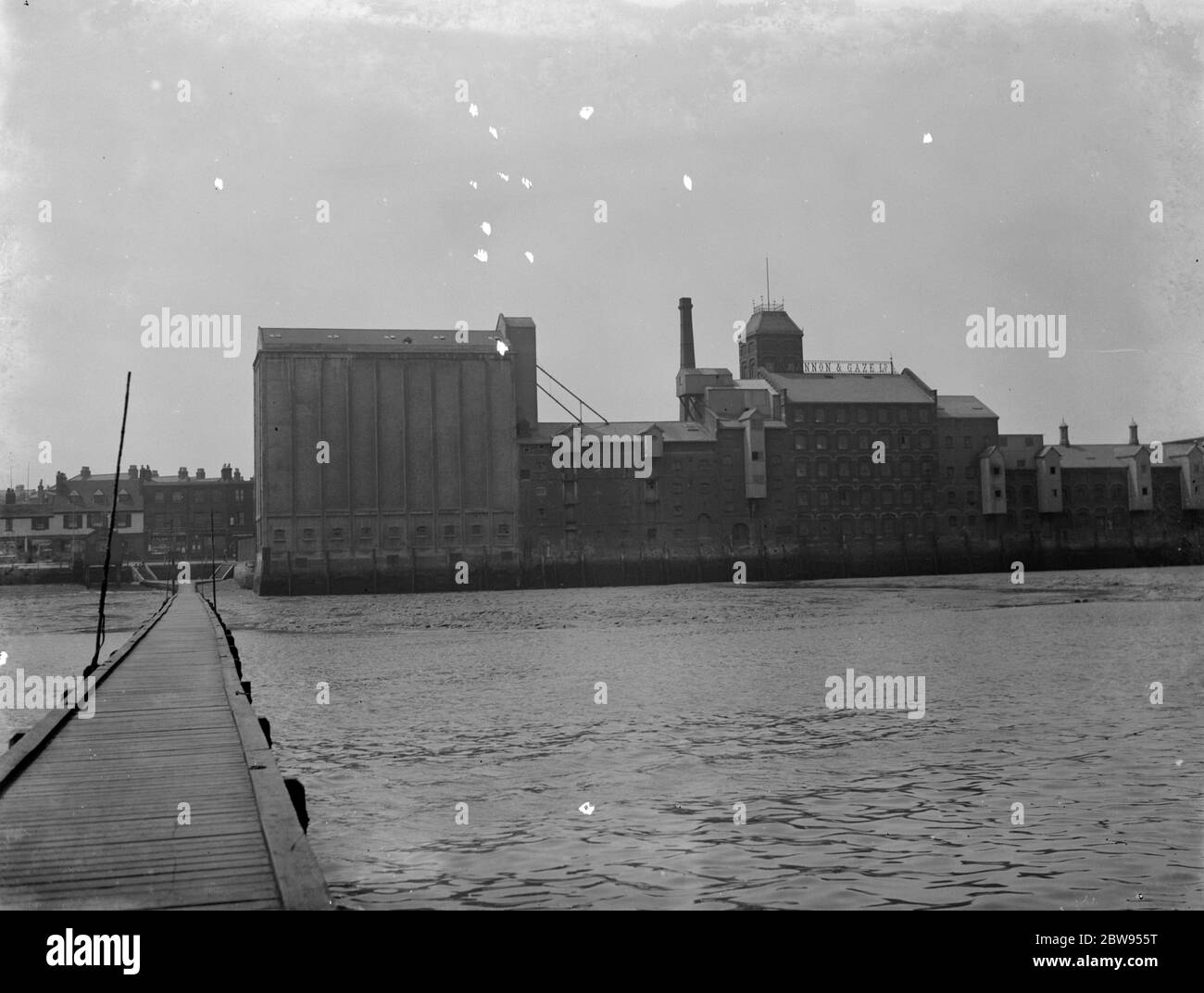 Un vecchio mulino a Erith , Londra . 1936 Foto Stock