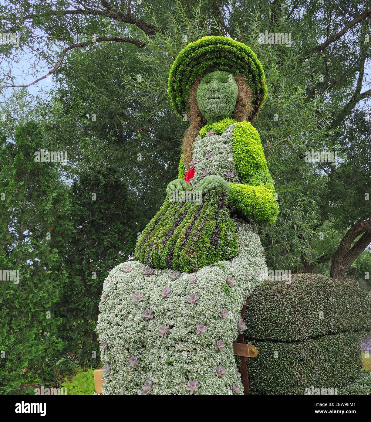 Topiary sculpture immagini e fotografie stock ad alta risoluzione - Alamy