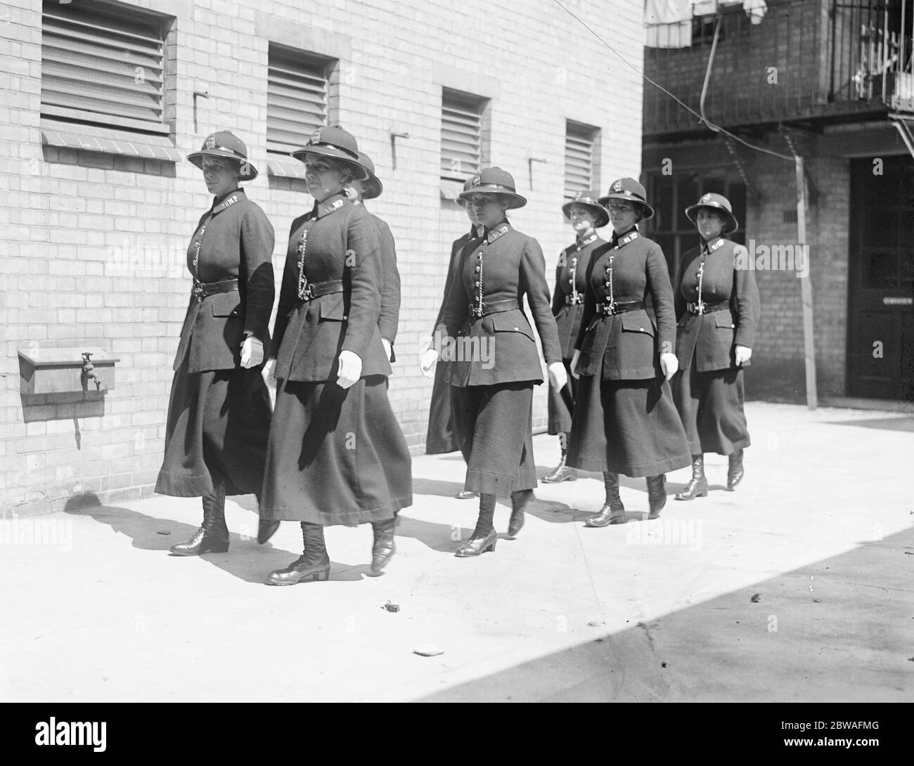 Preso per il sig. Garai ( Keystone ) polizia delle donne 15 dicembre 1922 Foto Stock