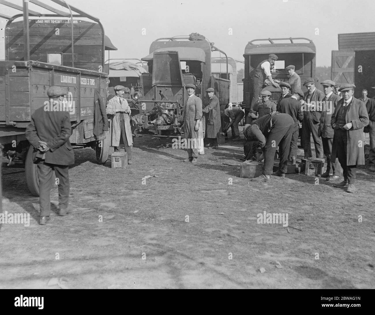 La Grande tratta ferroviaria la sezione di riparazione di camion in Hyde Park 1920 Foto Stock