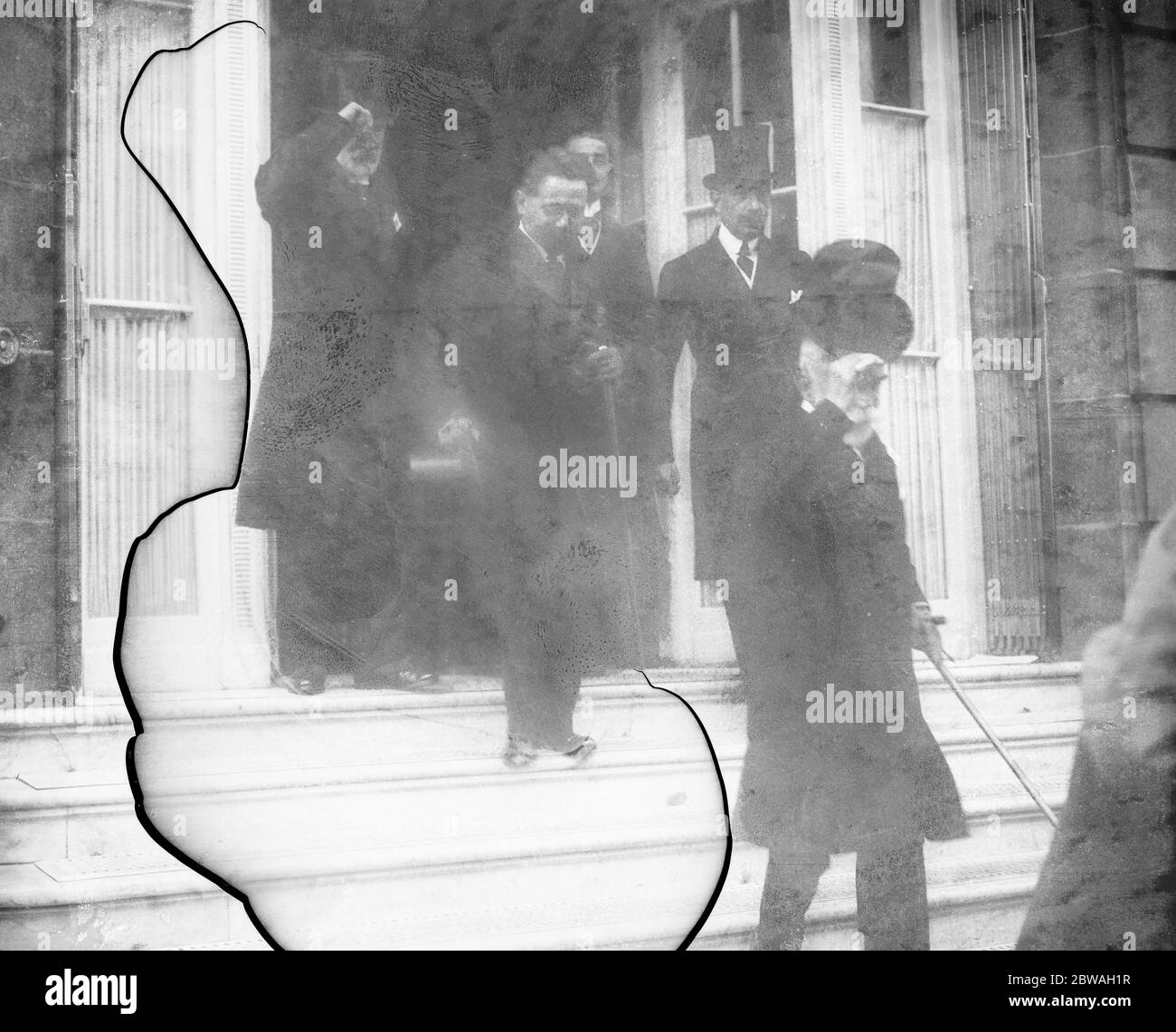 Senhor Machado , presidente del Portogallo , lascia il Ritz Hotel , Londra . Foto Stock