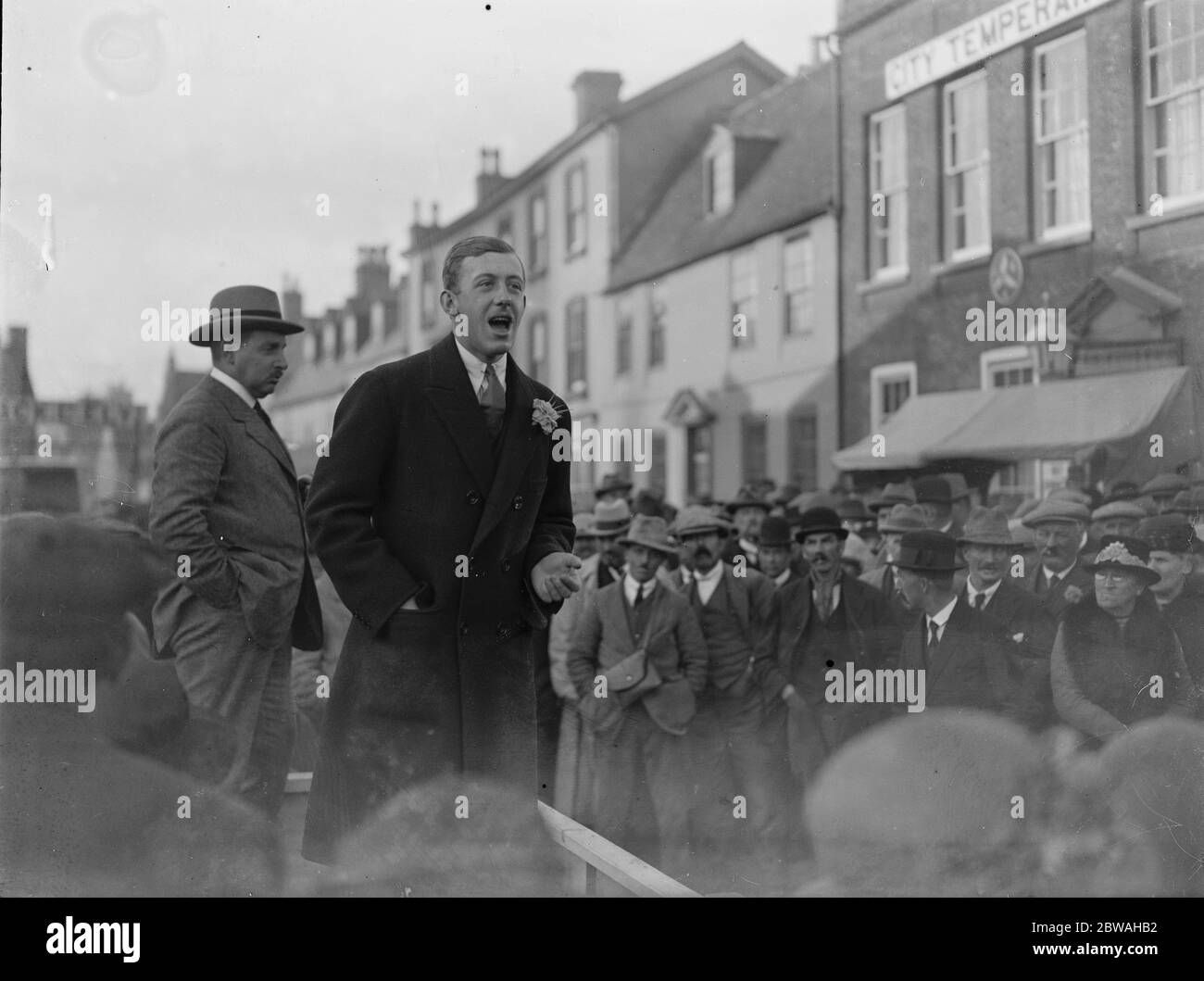 Elezione generale , ottobre 1924 Sir H Lucas Tooth , candidato conservatore per l'Isola di Ely 24 ottobre 1924 Foto Stock