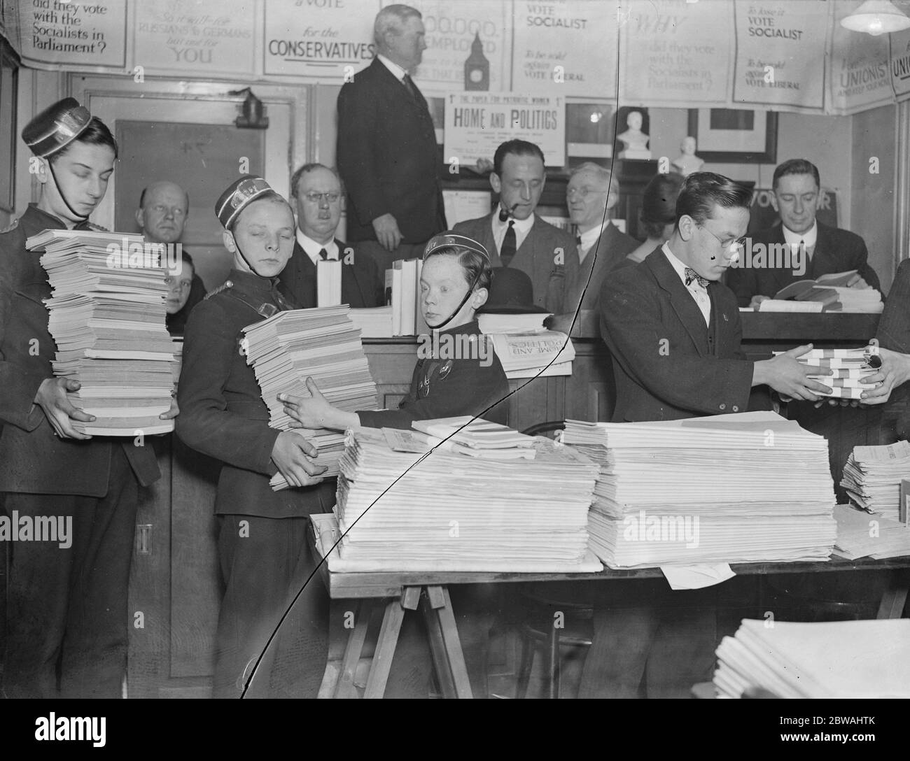 Elezione generale , ottobre 1924 , scene di occupato presso la sede unionista 14 ottobre 1924 Foto Stock