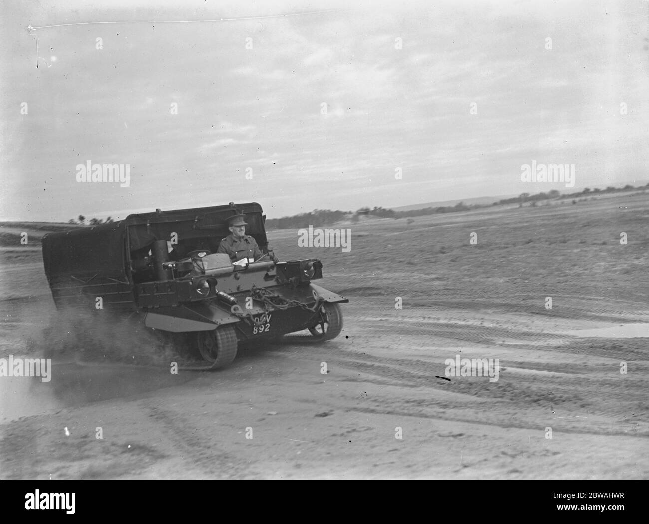 Dimostrazione presso la Caserma Mons , Aldershot , con la Royal Horse Artillery Mechanized Unit . Dimostrazione dei supporti universali utilizzati per il trasporto di personale e attrezzature 4 febbraio 1938 Foto Stock