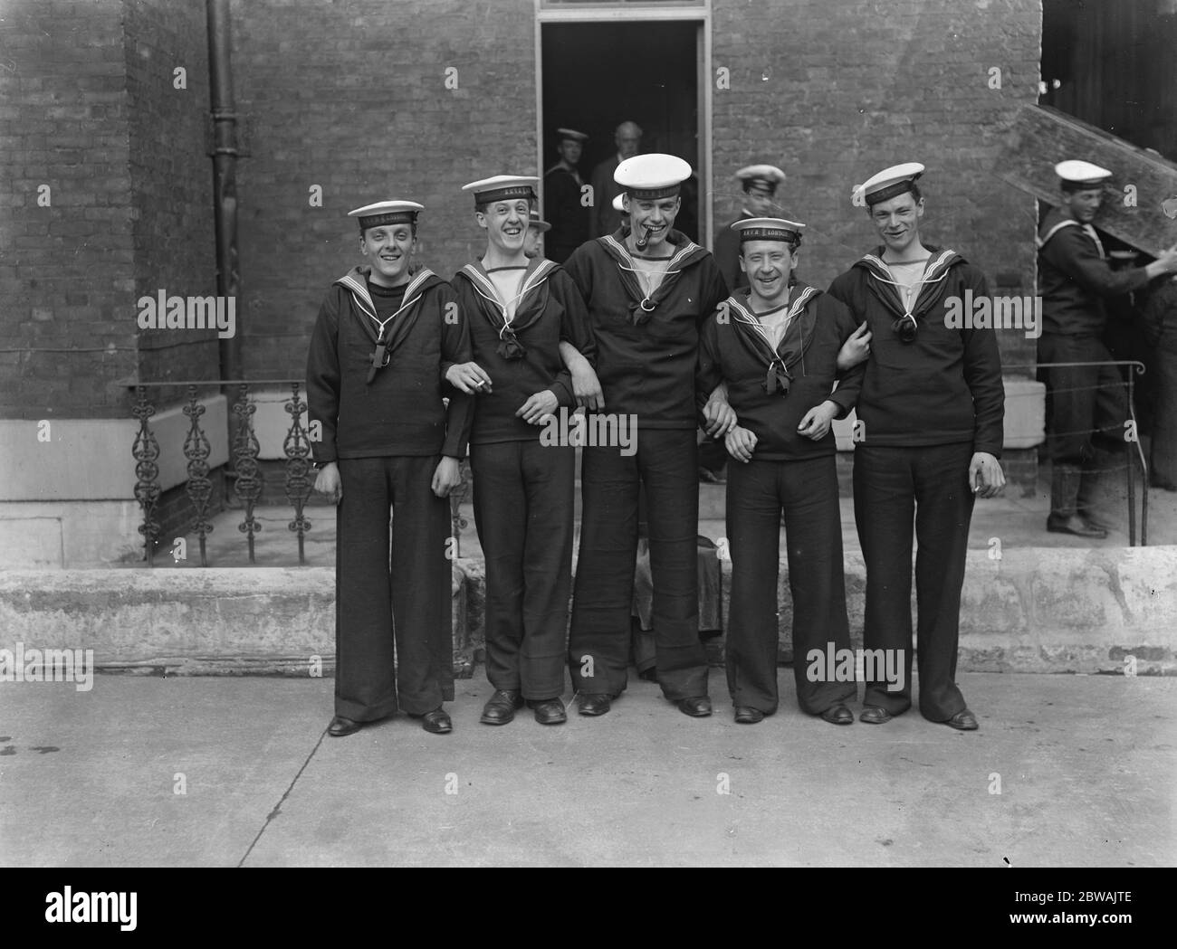I volontari della Royal Naval si mobilitano Foto Stock