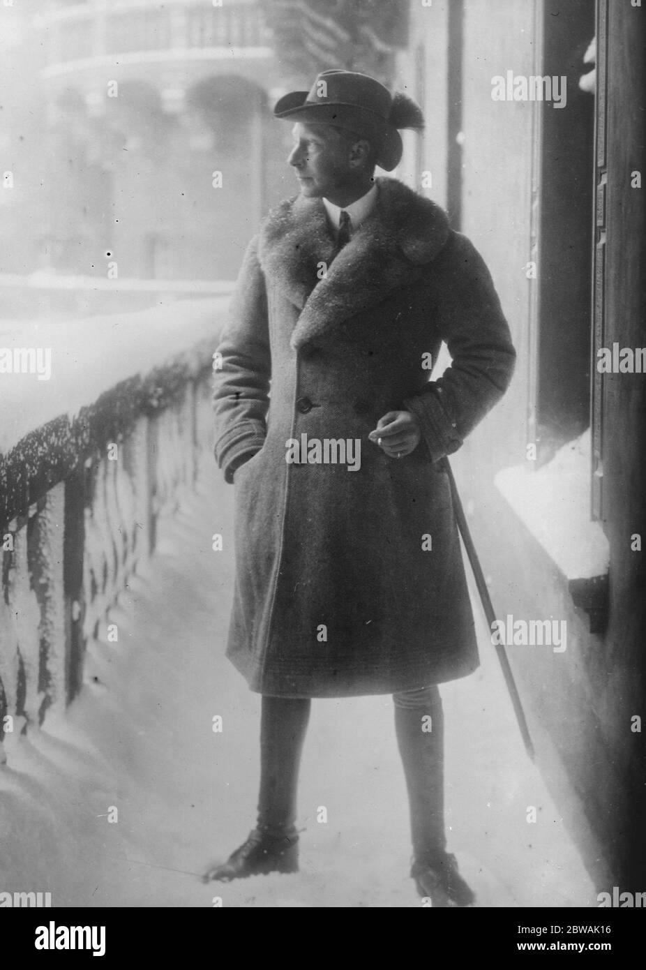 L'ex principe ereditario di Germania nel suo seggio di contea a Oels data sconosciuta, ma il principe abdicò dopo lo scoppio della rivoluzione tedesca nel novembre 1918 e l'immagine è post-abdicazione Federico William Victor Augustus Ernest ( tedesco: Friedrich Wilhelm Victor August Ernst ) b 6 maggio 1882 - d 20 luglio 1951 Foto Stock