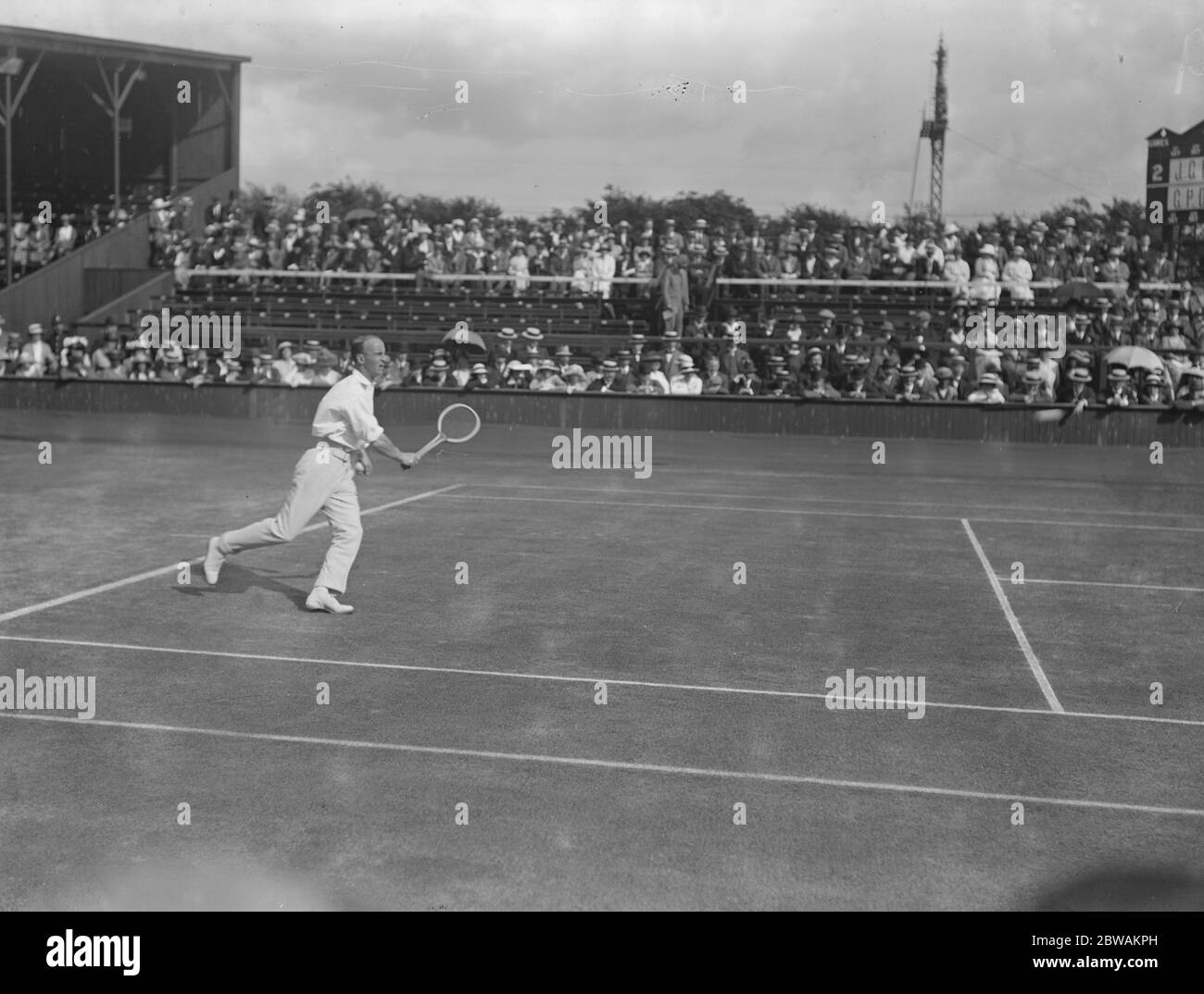 Campionato di tennis in erba a Wimbledon J C Parke 4 maggio 1921 Foto Stock
