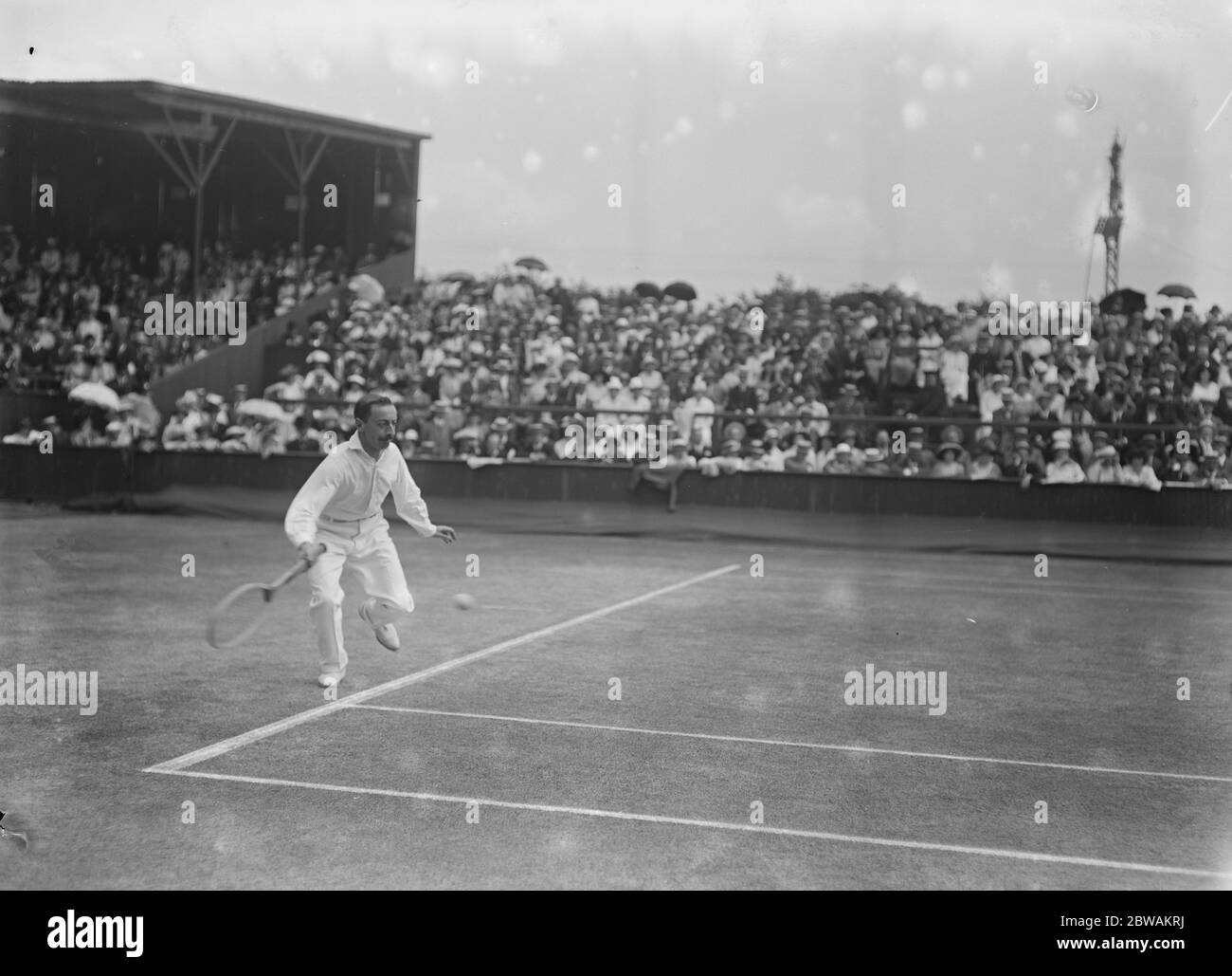 Campionato di tennis in erba al Wimbledon Theodore Mavrogordato Foto Stock