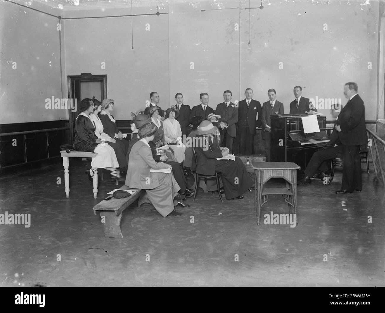 Le compagnie teatrali che si esibiscono al Chorus di Daly Foto Stock