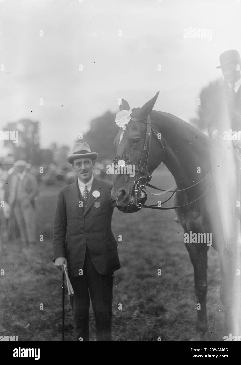 East Berks Horse show al Maidenhead Major H R Cayzer ( M P Portsmouth ) 17 agosto 1923 Foto Stock