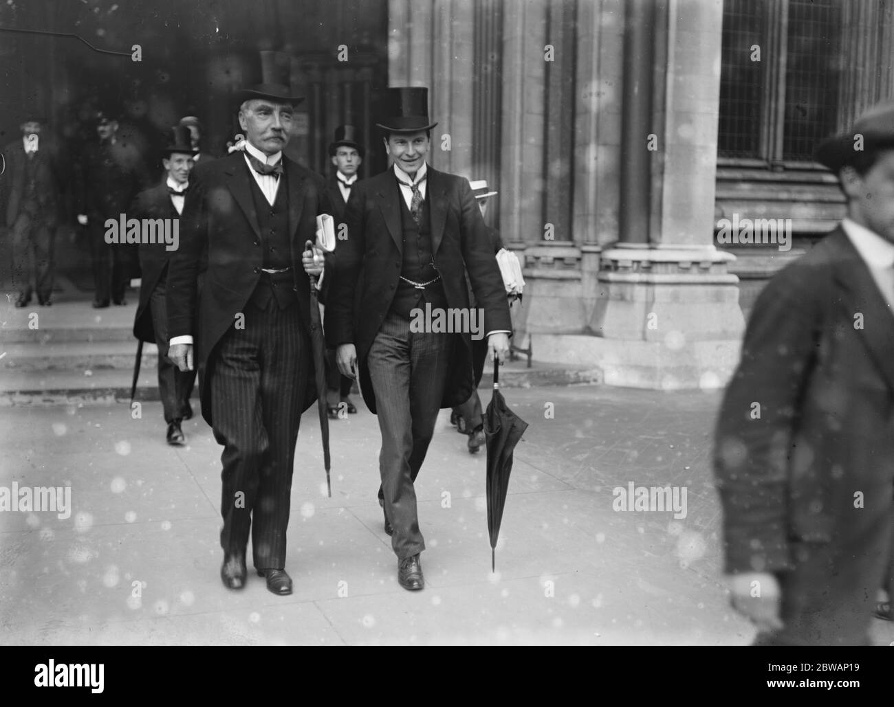 Processo Syme presso i tribunali legali . Sir Edward Henry . Il caso di John Syme lo rese famoso negli anni '10-1920. Fu il fondatore dell'Unione Nazionale di polizia e funzionari delle prigioni nel gennaio 1914 . Questa organizzazione è stata precedentemente chiamata la John Syme League creata nel 1913 come parte della sua campagna per cancellare il suo nome e per pubblicizzare le lamentele degli ufficiali. Foto Stock