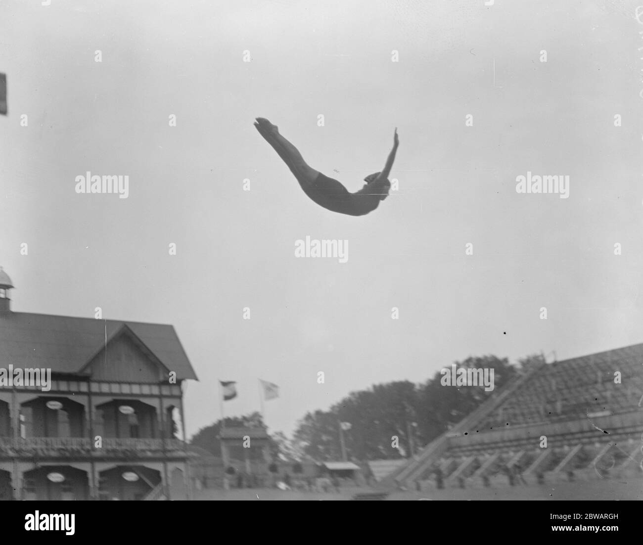 Giochi Olimpici ad Anversa una graziosa immersione di una signora svedese 24 agosto 1920 Foto Stock