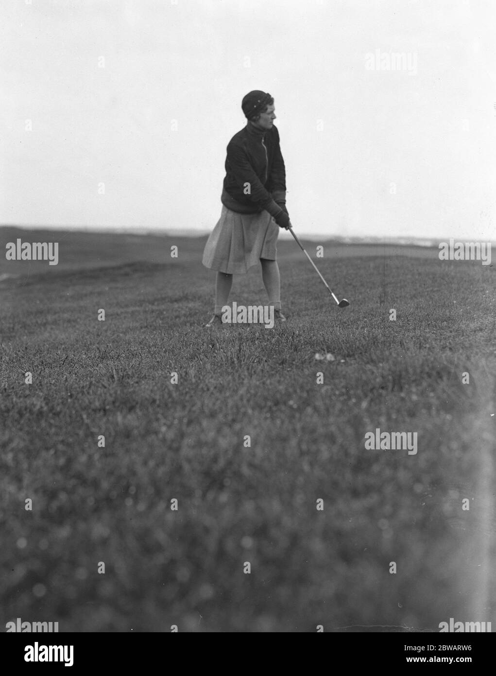 Partita di golf parlamentare per Signore al Sandwich Golf Club , Kent Miss R Stanley sul campo . 19 maggio 1931 Foto Stock