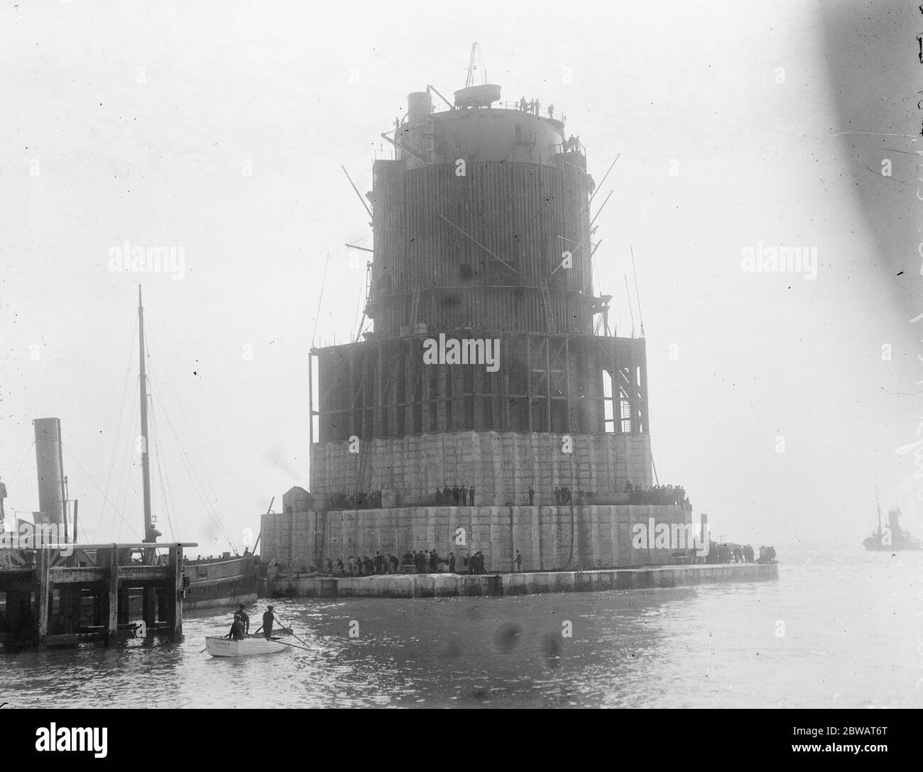 La misteriosa nave a torre della British Navy è stata lanciata a Shoreham domenica 16 settembre 1920 Foto Stock