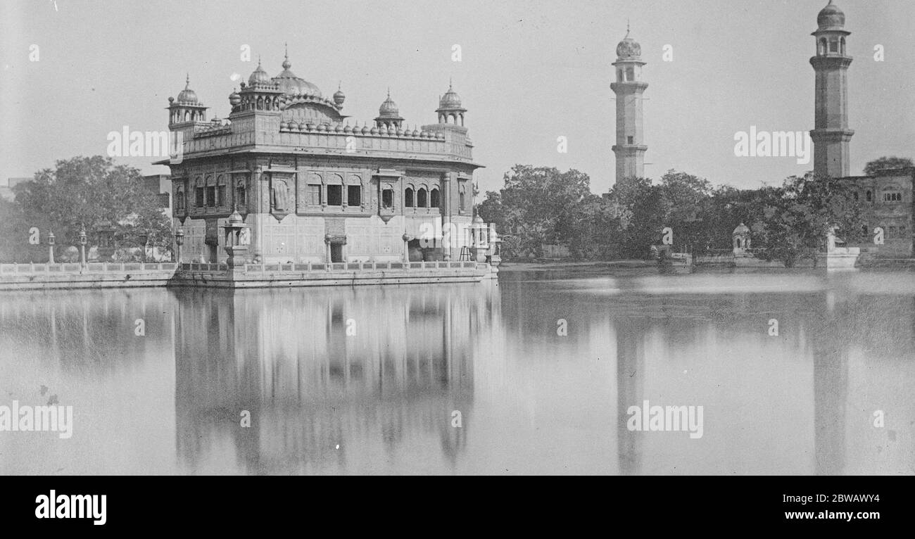 Amritsar una città nella parte nord-occidentale dell'India che mostra il Tempio d'Oro 26 agosto 1922 Foto Stock
