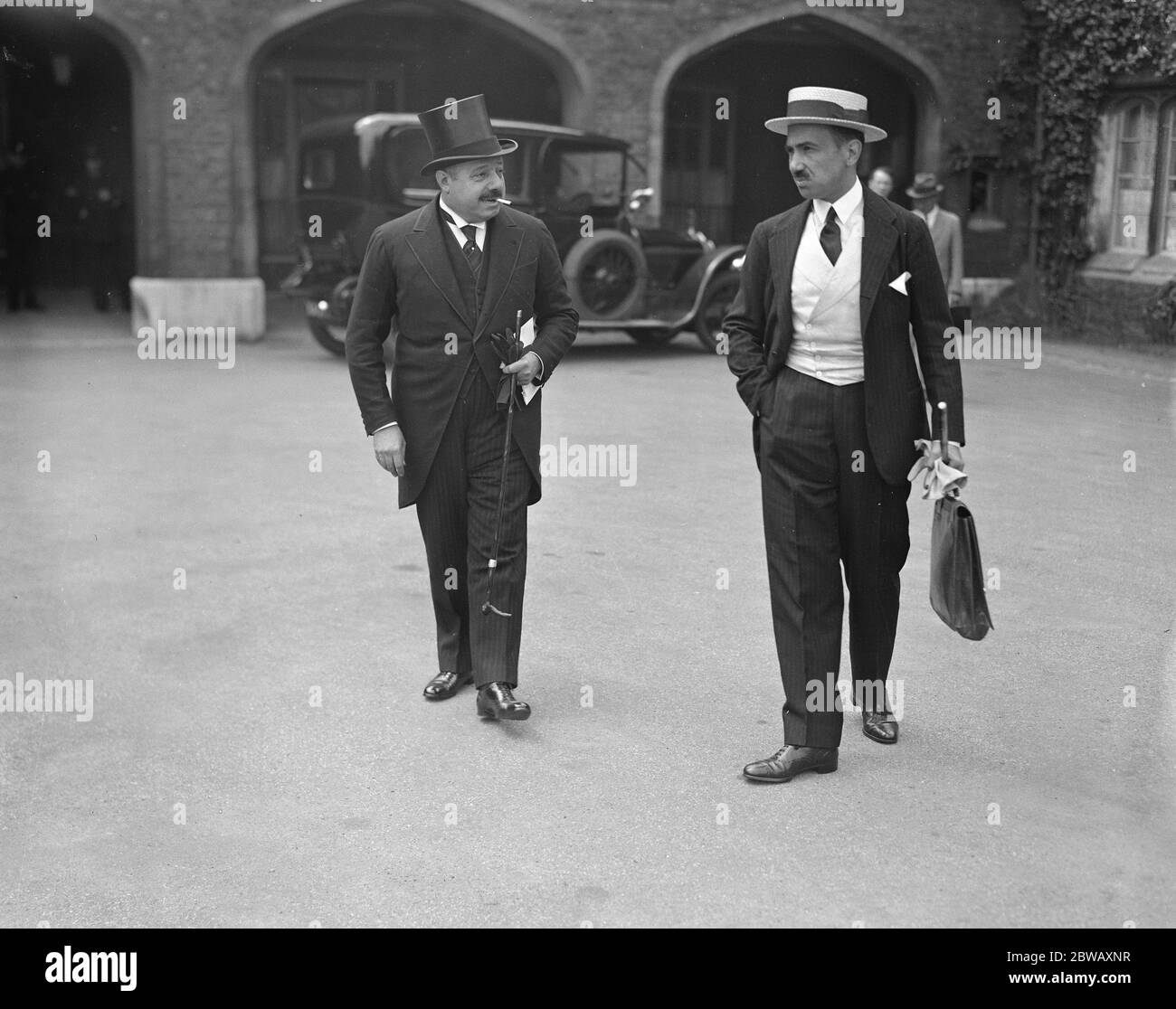 La Lega delle Nazioni siede a Londra M Quinones de Leon (Spagna) Ambasciatore a Parigi , lasciando il palazzo di St James dopo la seduta mattutina del Consiglio 19 luglio 1922 Foto Stock