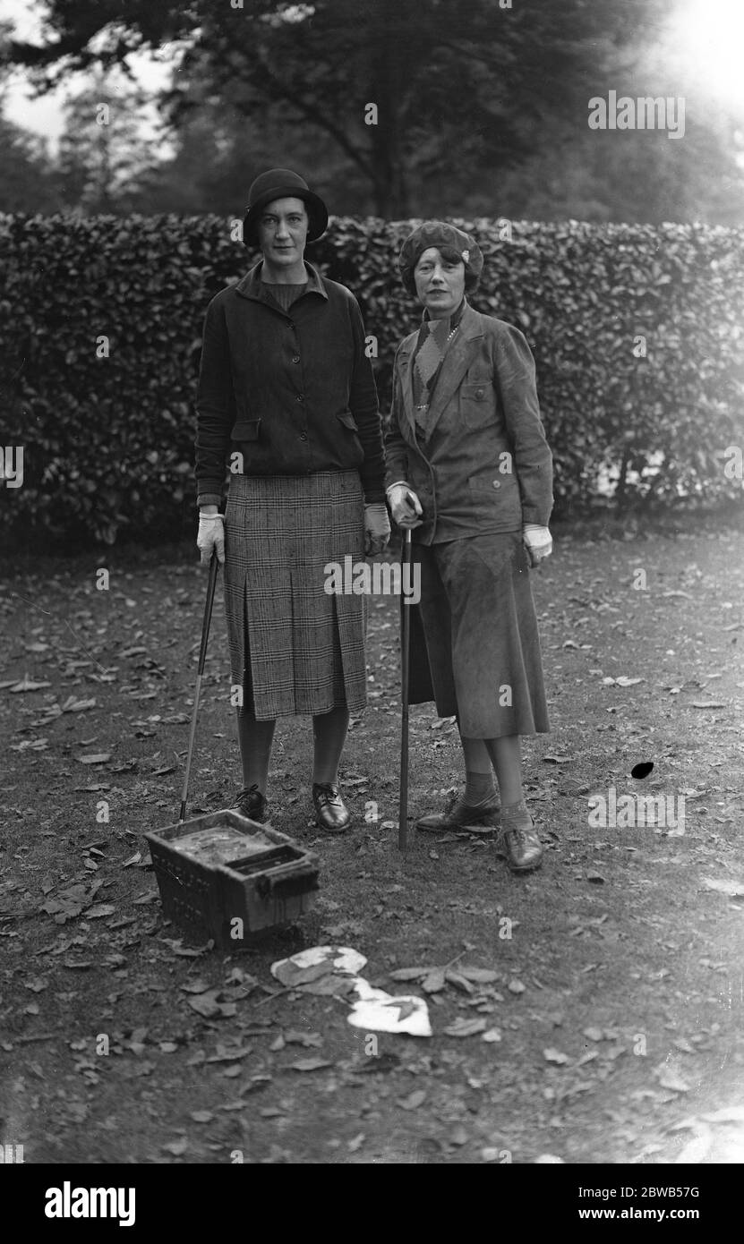 Signore parlamentare Golf a Ranelagh . Le onorevoli Bobby Jenkinson e Marchionessa di Headfort. 1932 Foto Stock