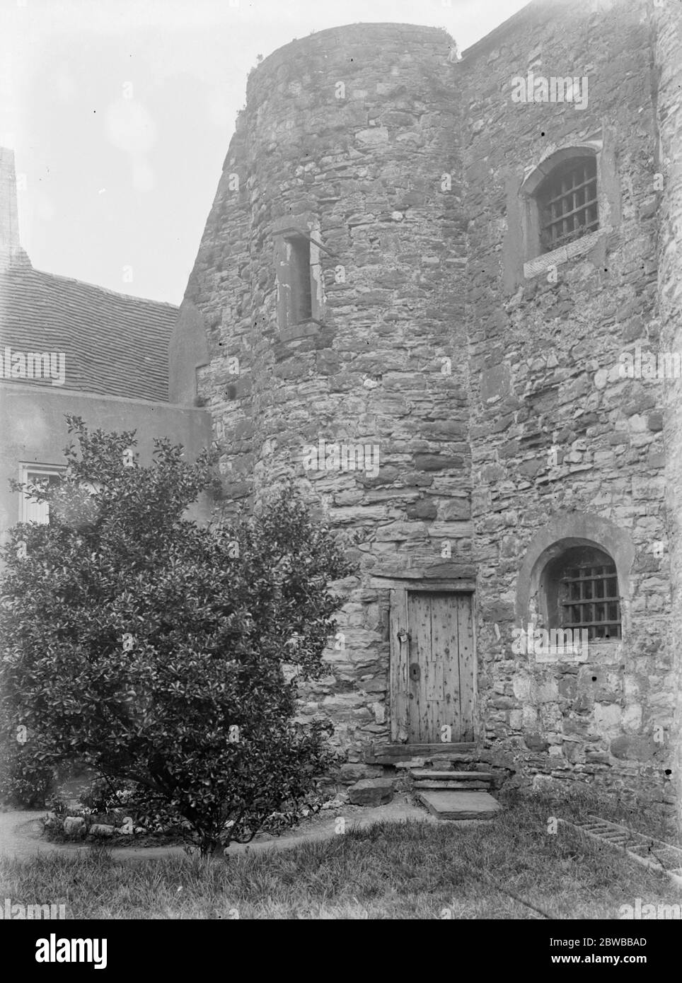 La Torre Ypres a Rye , costruita da Guglielmo di Ypres , conte di Kent , per proteggere la costa . 6 aprile 1923 Foto Stock