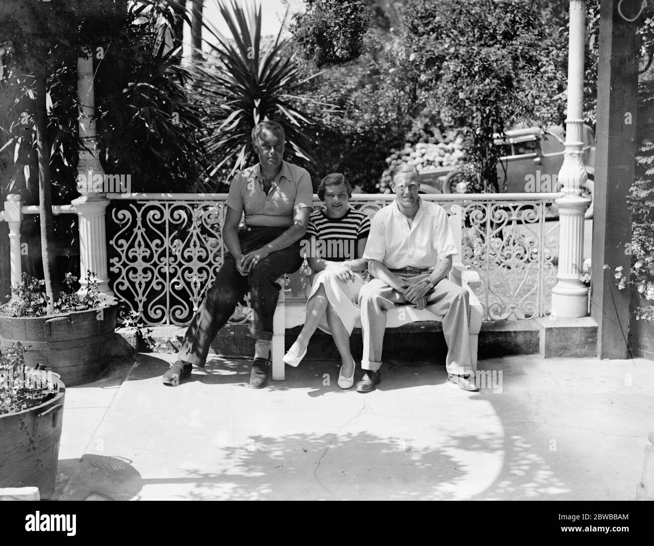 Al Branksome Towers Bournemouth, da sinistra a destra; T. G McVeagh, Miss Joan Ingram e Cyril Tolley. 10 agosto 1935 Foto Stock