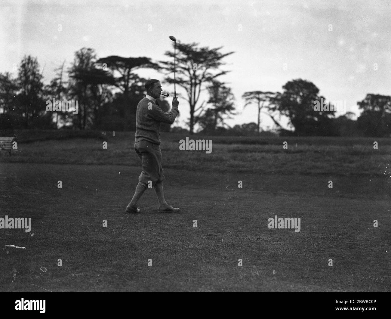 Golf giocatori di tennis su prato al Woodcote Park MR J B Gilbert Foto Stock