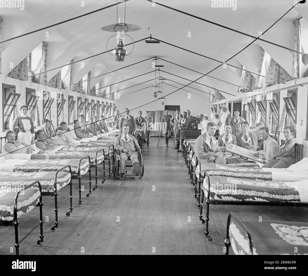 Reparto ospedaliero per i soldati feriti presso l'ospedale ortopedico militare della principessa Louise a Chailey, Sussex . 19 luglio 1918 Foto Stock