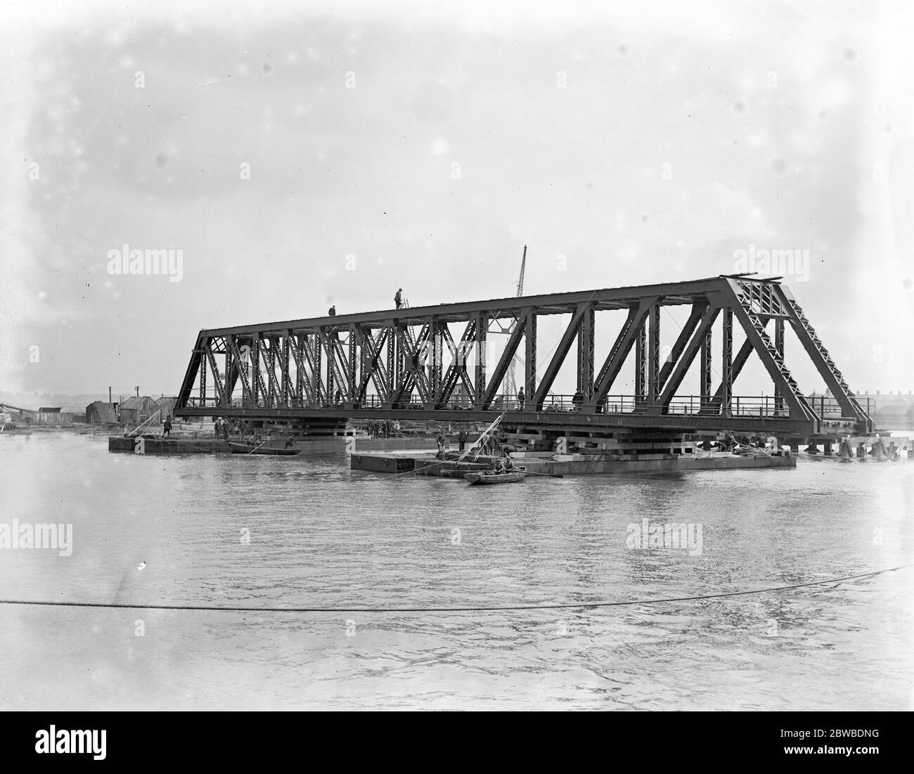 Tilbury , ponte stradale di 450 tonnellate , costruito dal ponte di Cleveland e co ltd di ingegneria , Darlington . 17 maggio 1928 Foto Stock
