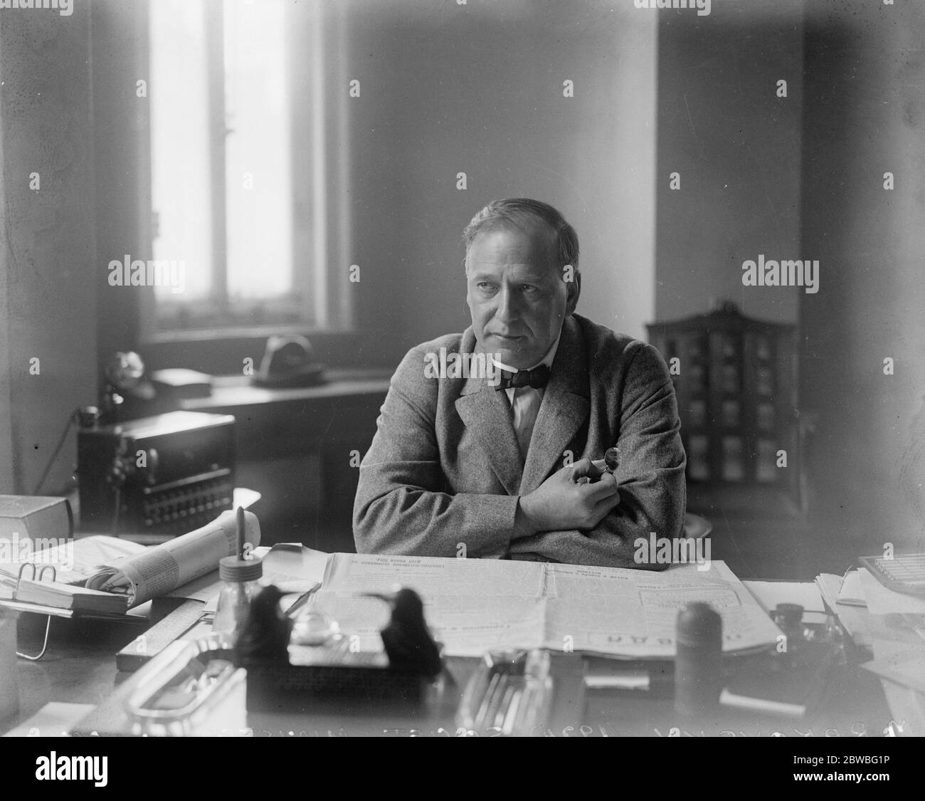 Rakovsky torna a Londra . Rakovsky è appena tornato a Londra da Mosca , dove ha spiegato ai sovietici i termini del Trattato anglo-sovietico , che egli ha svolto un ruolo fondamentale nel negoziare . 29 agosto 1924 Foto Stock
