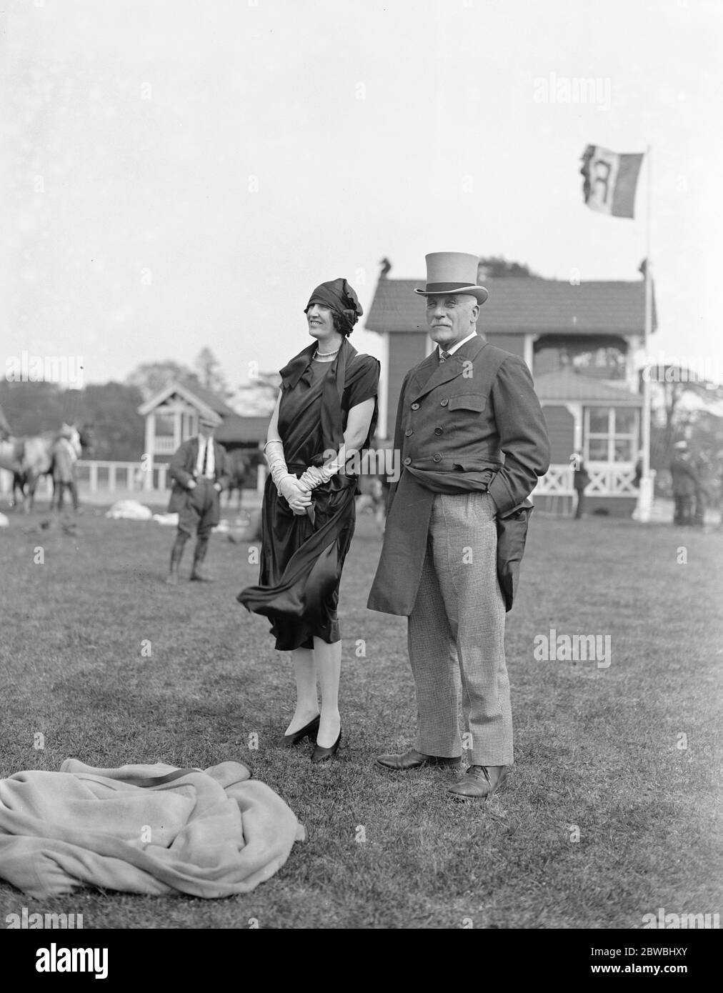 A Ranelagh . Sir Leonard Powell e la sig.ra McLaughlin. 1926 Foto Stock