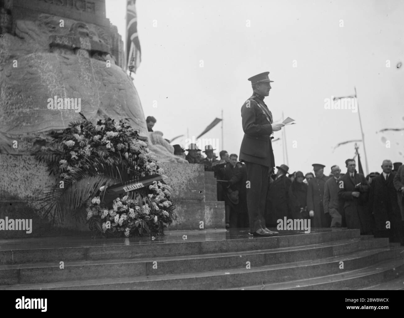 Re Alberto svela il memoriale di Zeebruge in Belgio . Re Alberto leggere il suo discorso 23 aprile 1925 Foto Stock