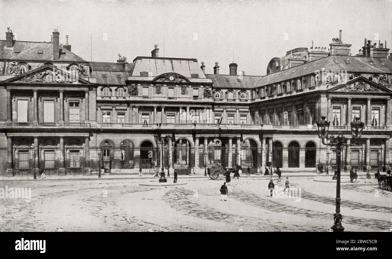Il Palais-Royal, Parigi, Francia. Costruito dal cardinale Richelieu nel 1619-36 e originariamente chiamato Palais-Cardinal. Dalla Gran Bretagna e i suoi vicini, 1485 - 1688, pubblicato 1923. Foto Stock