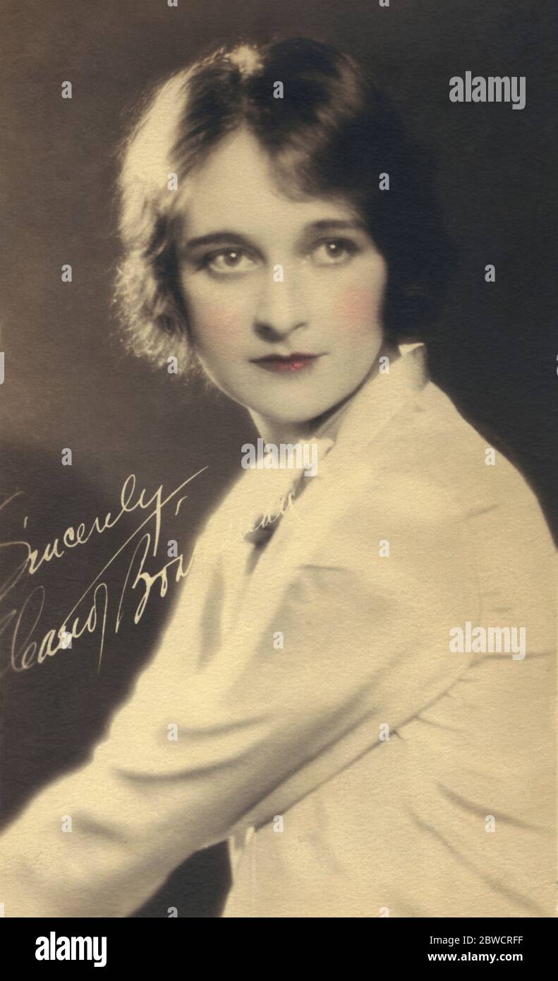 Attrice americana Eleanor Boardman (1898-1993), Ritratto pubblicitario di mezza lunghezza, 1920's. Foto Stock