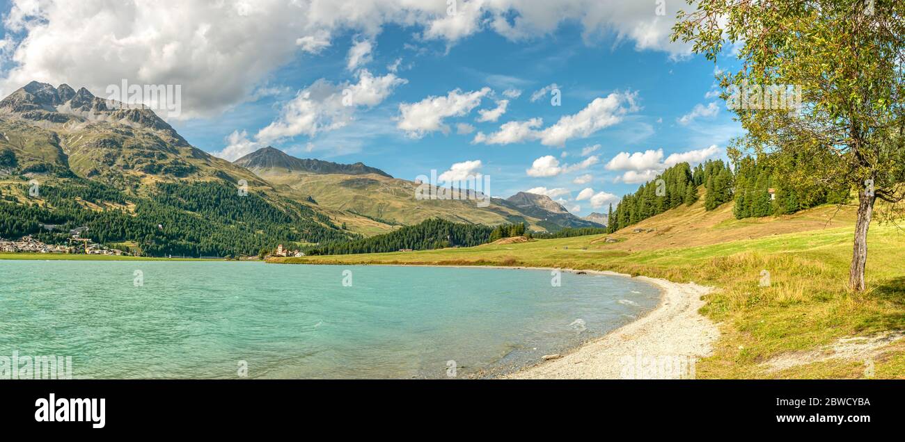 Panorama di primavera sul Lago Silvaplana, Engadina, Svizzera Foto Stock