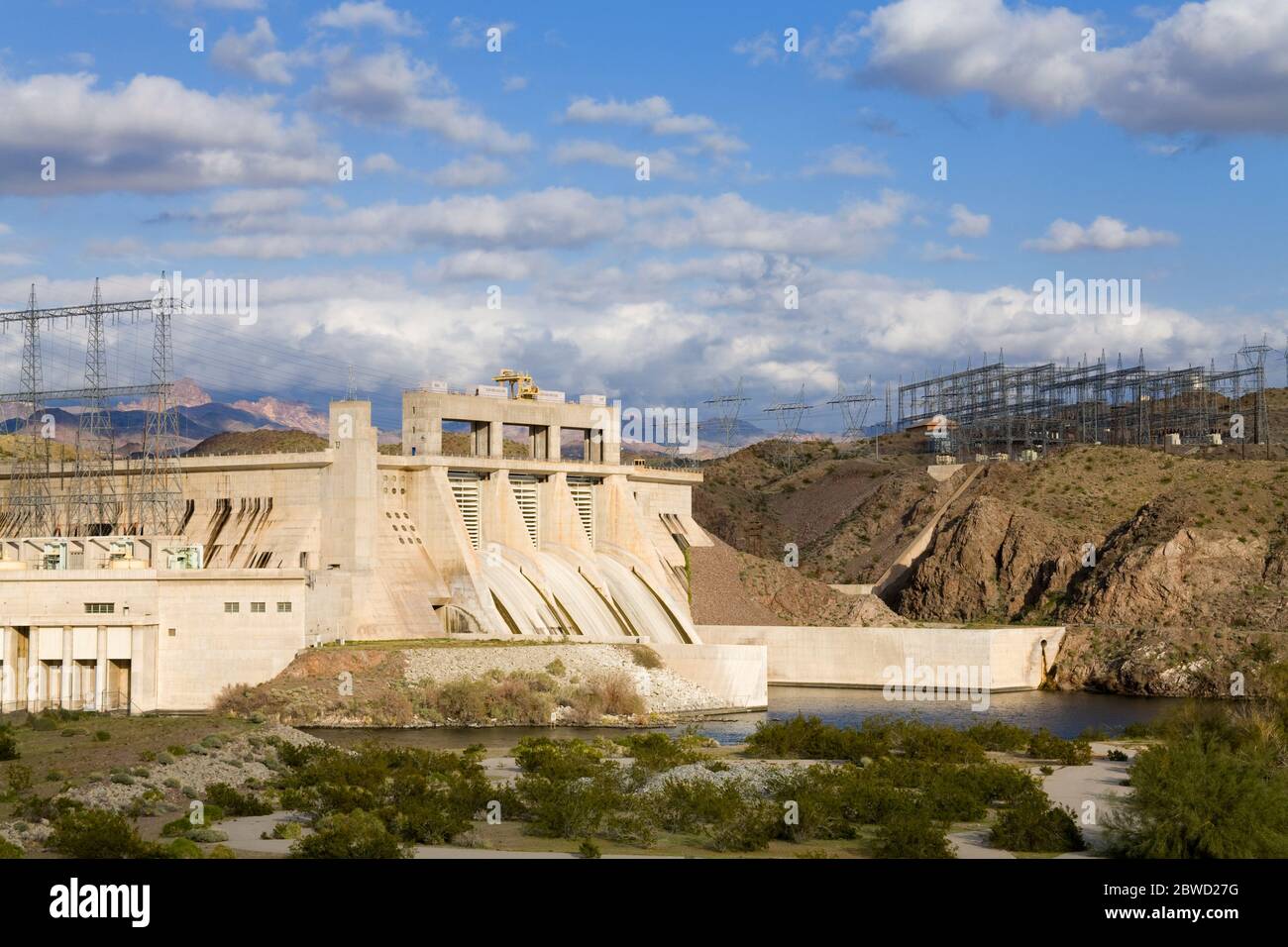 Davis Dam sul fiume Colorado vicino a Bullhead City, Arizona, Stati Uniti Foto Stock