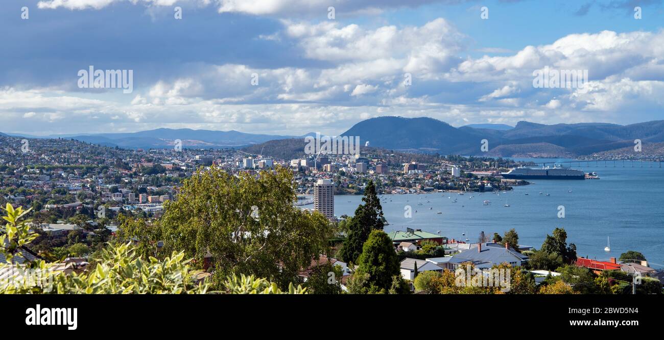 Vista panoramica Hobart e Derwent fiume Tasmania Ausralia Foto Stock