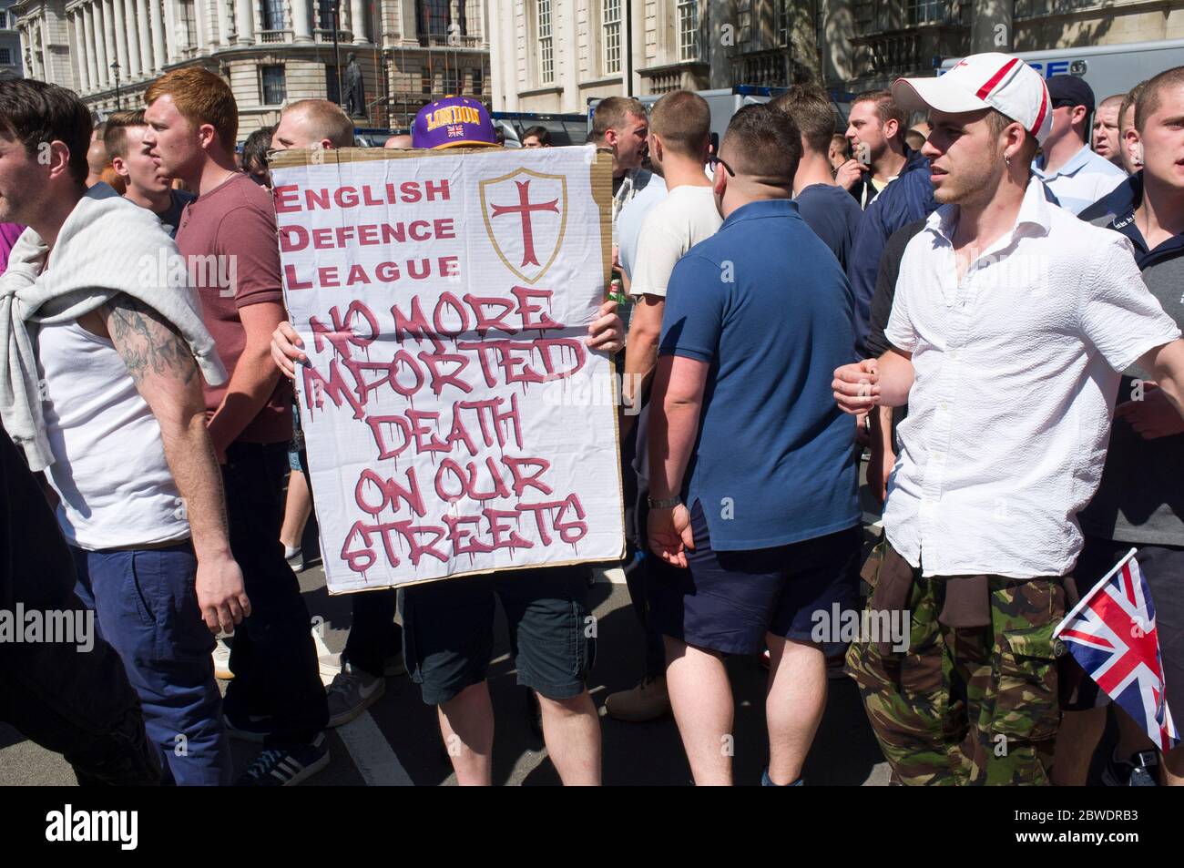 English Defense League (EDL), dimostrazione, Whitehall, Londra, Regno Unito. 27 maggio 2013 Foto Stock