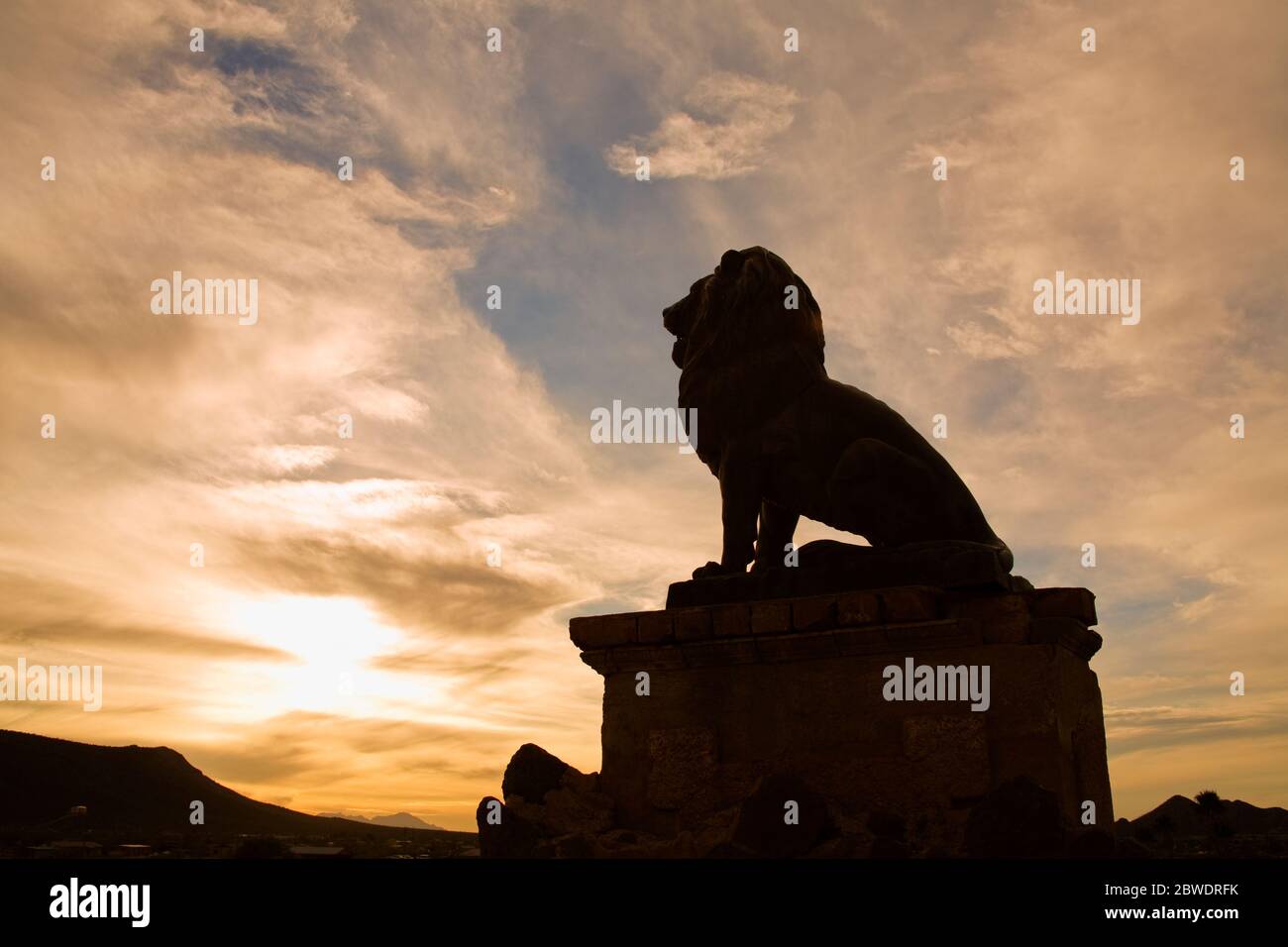 Grotta Hill, la Missione di San Xavier del Bac, Tucson, Arizona, Stati Uniti d'America Foto Stock