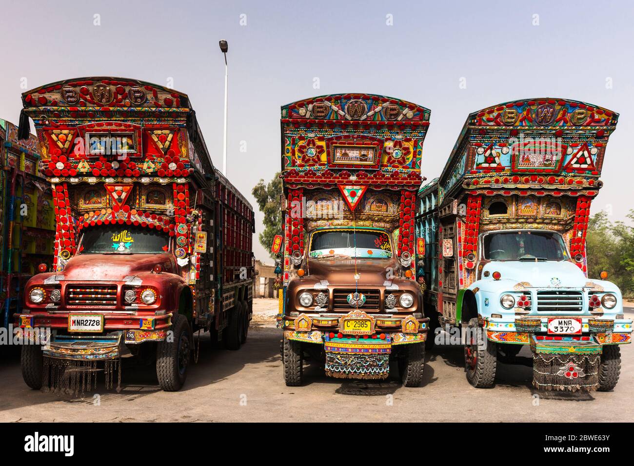Autocarro decorato, camion decorato, Bahawalpur, provincia di Punjab, Pakistan, Asia meridionale, Asia Foto Stock