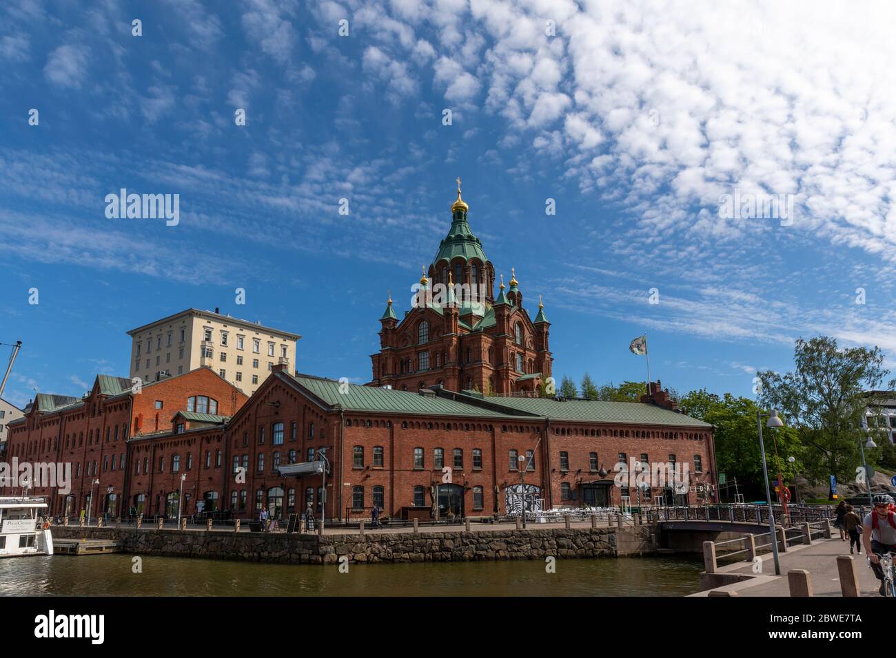 La cattedrale Uspenski di Helsinki è la più grande chiesa ortodossa dell'Europa settentrionale e occidentale. Quasi mezzo milione di persone lo visitano ogni anno. Foto Stock