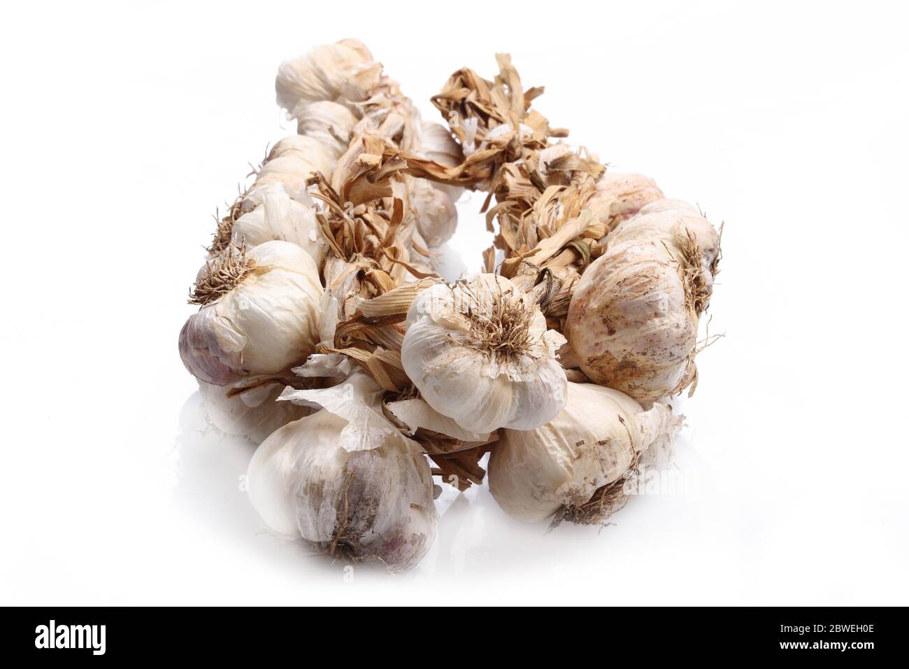 pacchetto di garlics tradizionalmente legati Foto Stock