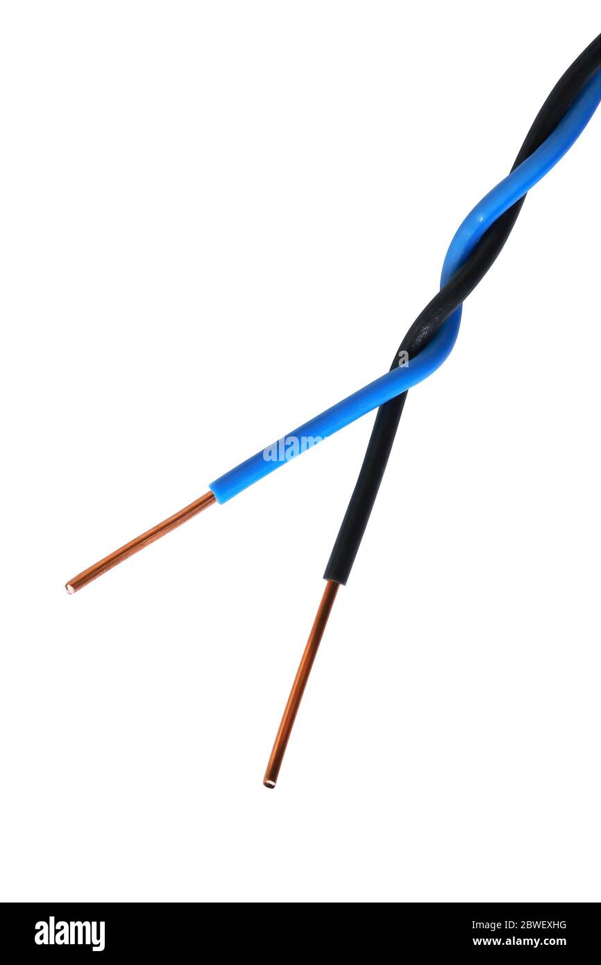 Cavo elettrico blu e nero isolato su sfondo bianco Foto Stock