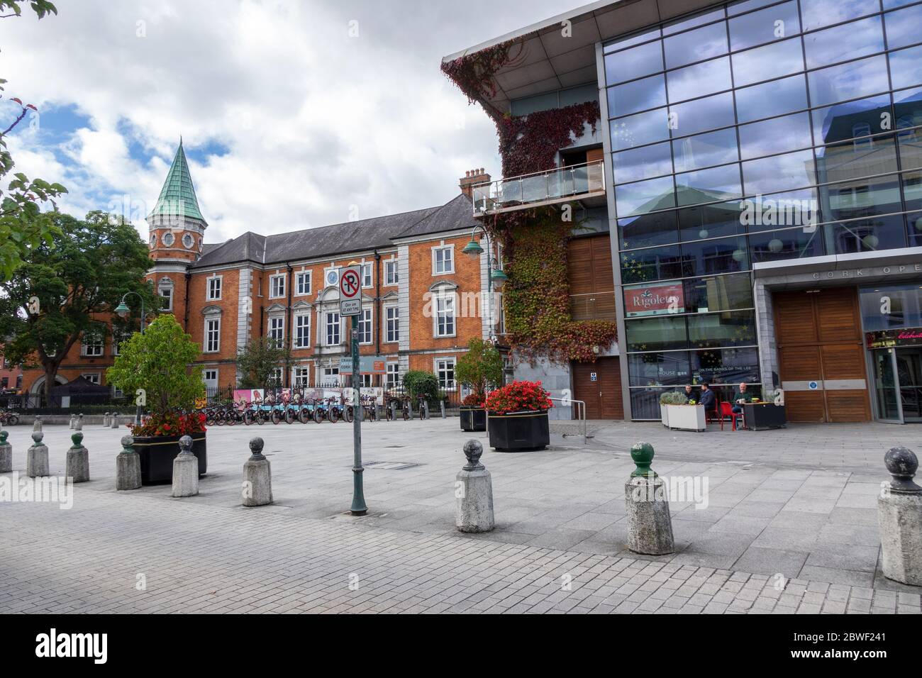 Ingresso al Teatro dell'Opera di Cork Emmett Place Cork City Centre Repubblica d'Irlanda Foto Stock