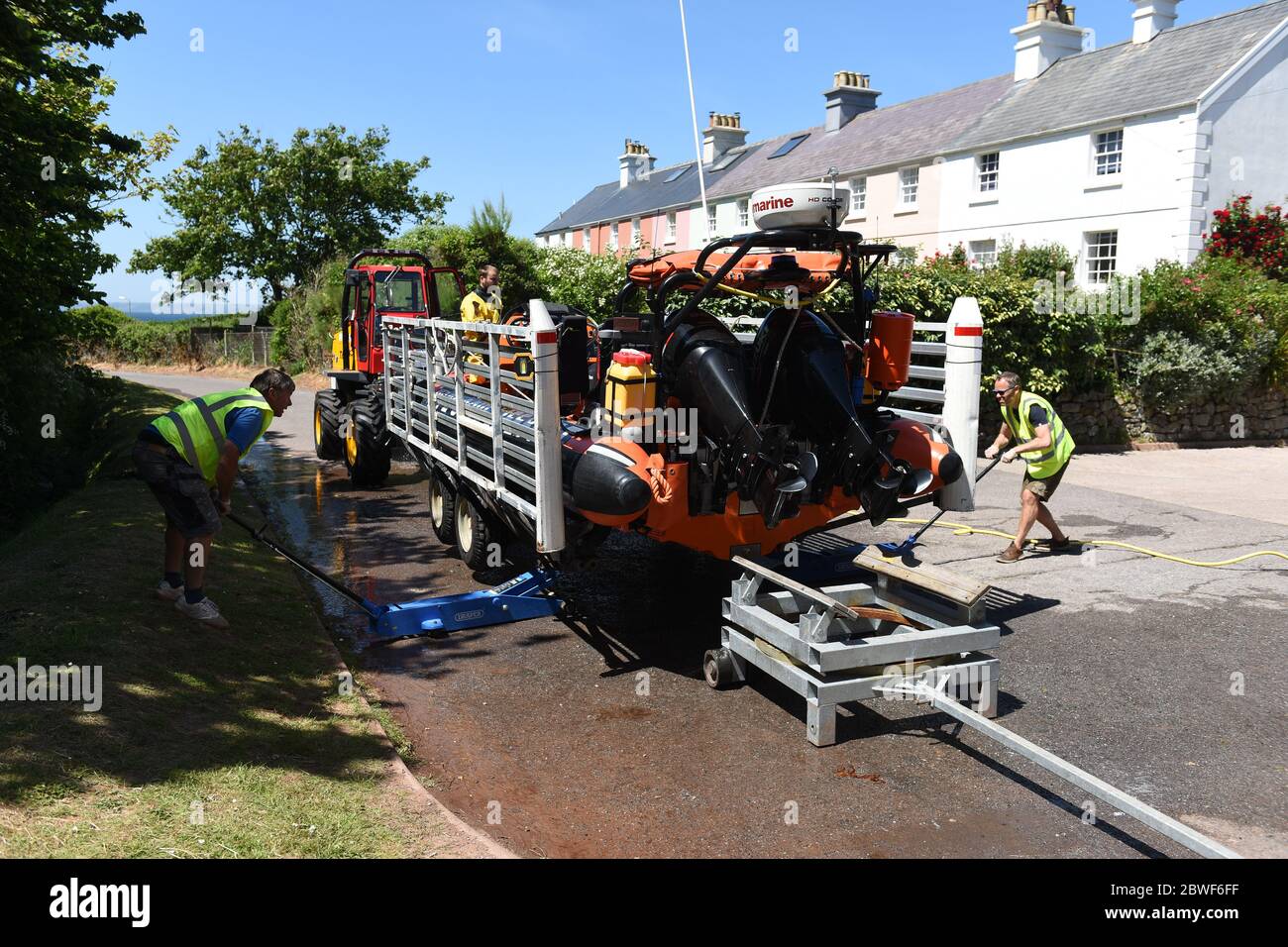 Hope Cove Lifeboat - ha salvato 12 persone in un giorno. Bigbury Bay, Devon Foto Stock