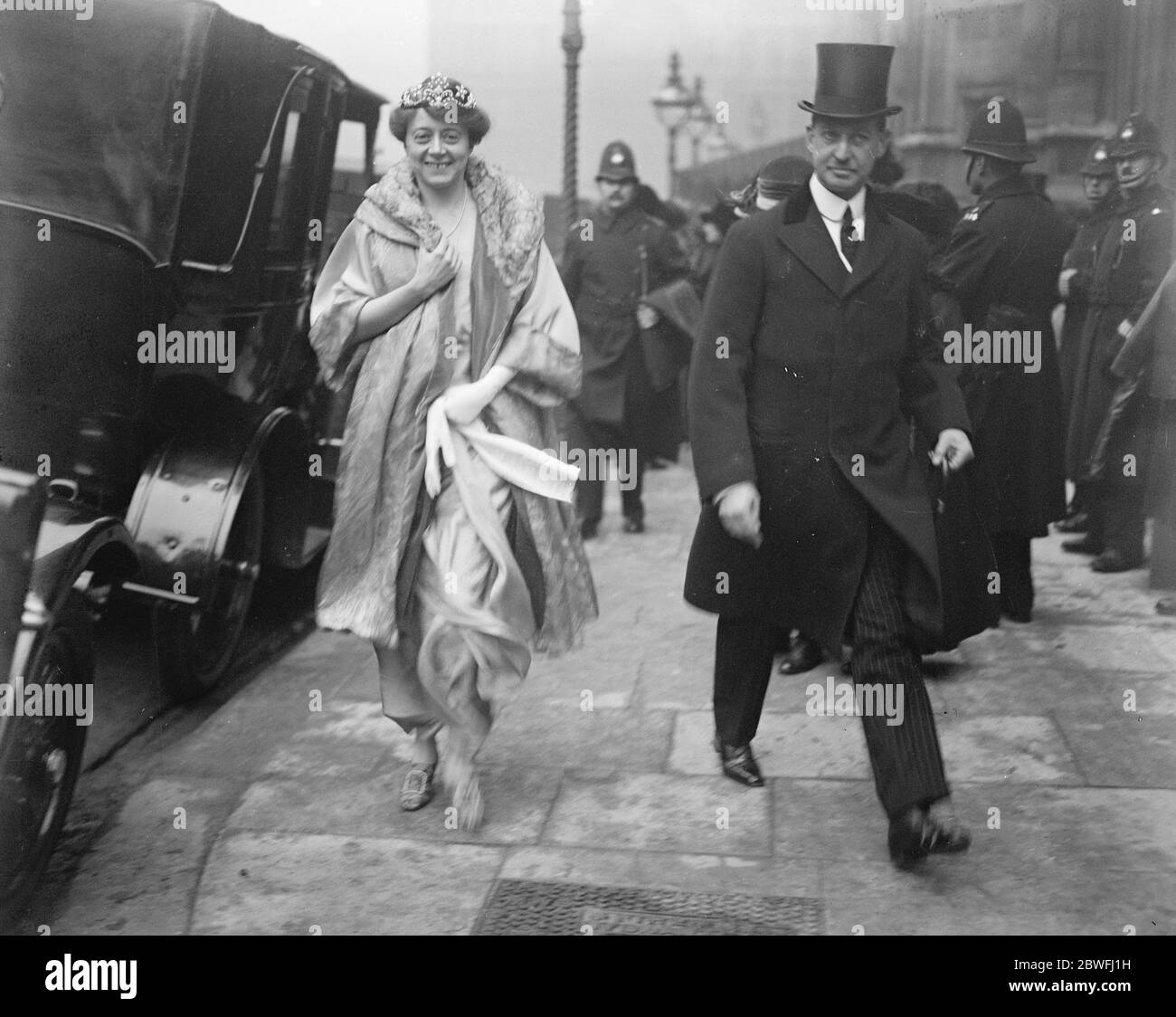 Apertura del Parlamento. Signore e Signora Stanhope . 13 febbraio 1923 Foto Stock