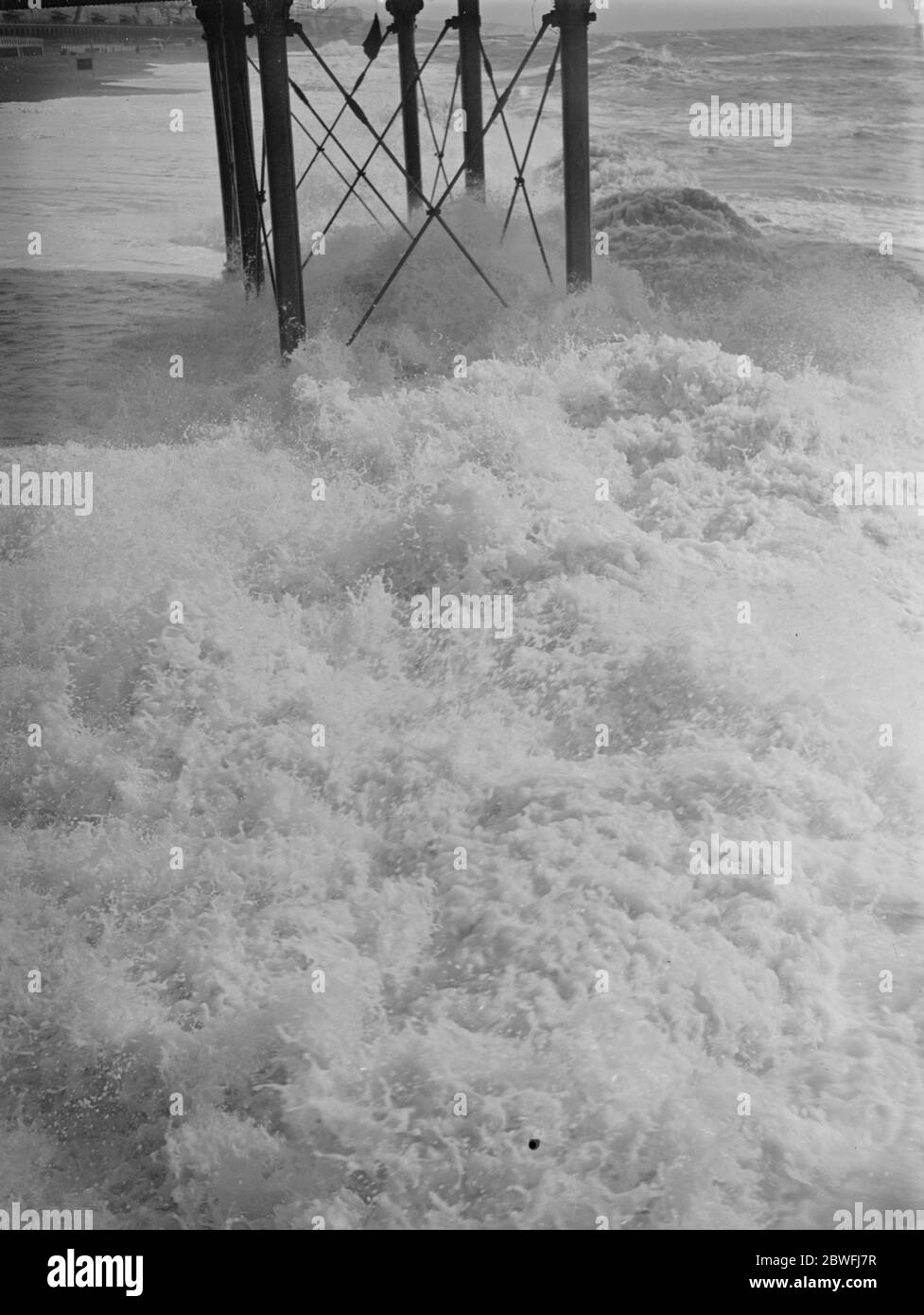 Mari ruvidi a Brighton . 15 dicembre 1936 Foto Stock