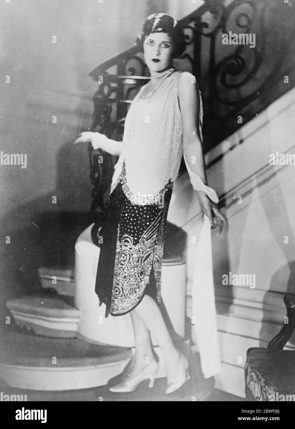 Il romanticismo di manichino . La sig.ra J. Dibble , manichino , che sposò il sig. F. Almy , vedova della Dowager Lady Michelham . 28 febbraio 1927 Foto Stock