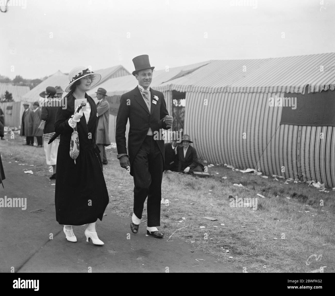 Ascot . Sir John e Lady Dashwood . 21 giugno 1923 Foto Stock