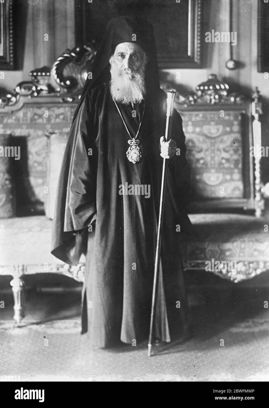 Il nuovo Patriarca . Il primo ritratto ufficiale di Mons. Vassilios , Metropolita di Nicea , eletto Patriarca . 22 luglio 1925 Foto Stock