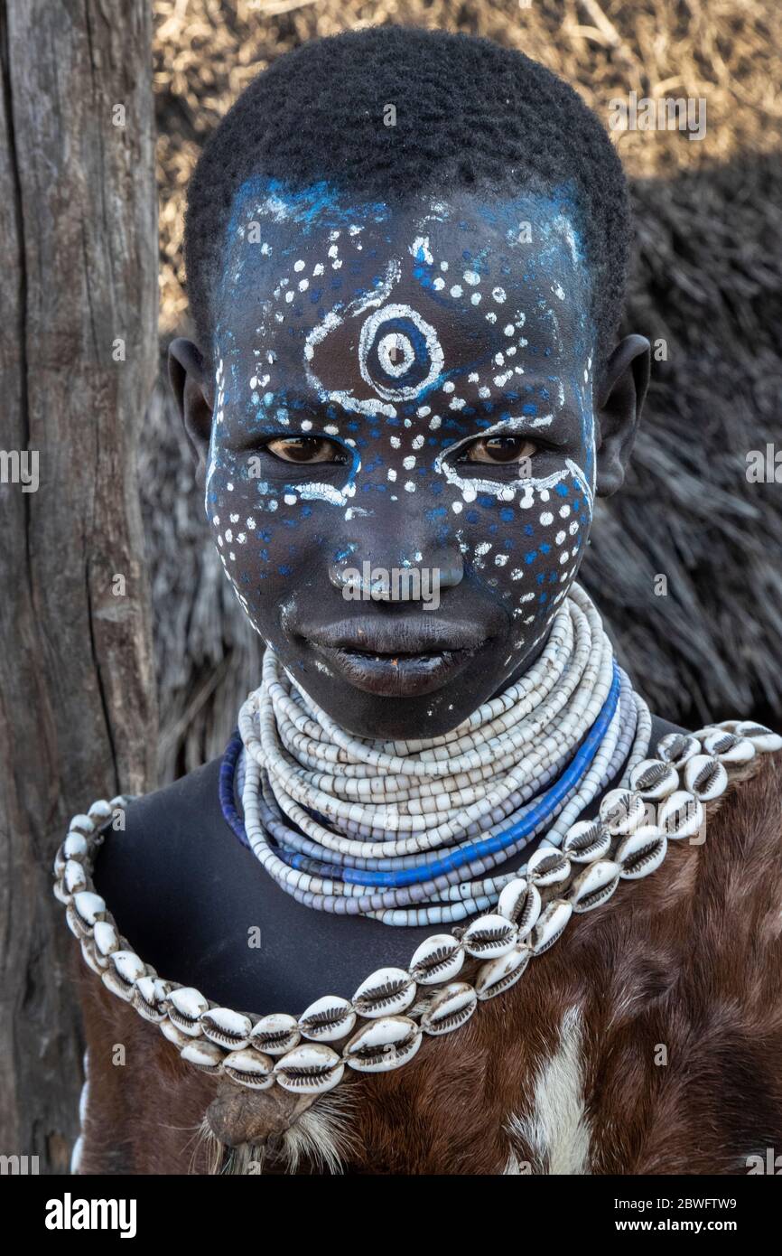 Le aziende stanno acquistando la fertile terra tribale di Karo per coltivare colture di cassa come cotone e l'olio di palma distruttivo per l'ambiente. ETIOPIA: INCONTRA IL Foto Stock